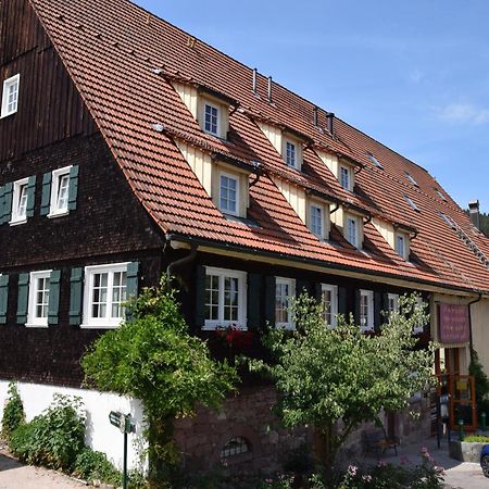 Gutshof-Hotel Waldknechtshof Baiersbronn Exterior foto