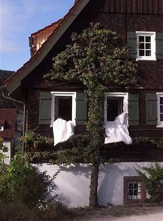 Gutshof-Hotel Waldknechtshof Baiersbronn Exterior foto
