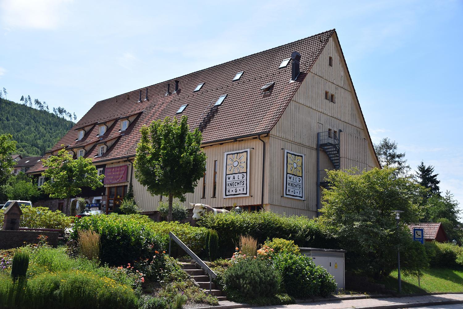Gutshof-Hotel Waldknechtshof Baiersbronn Exterior foto